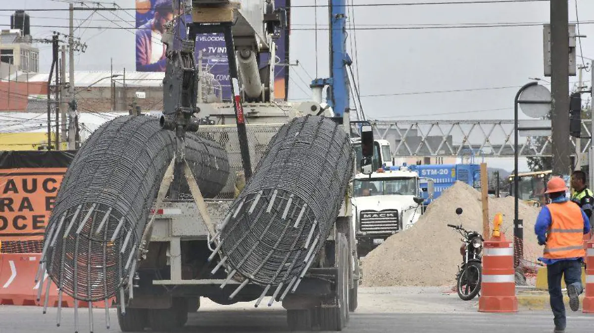 obras en ave tecnologico (7) ok